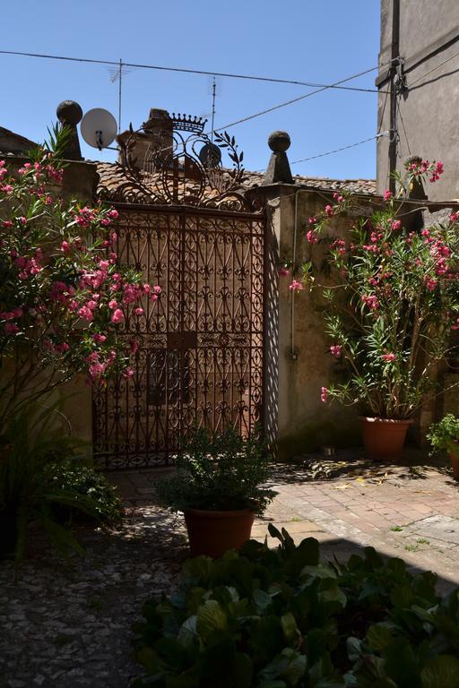 La Corte Di Alice Lugnano in Teverina ภายนอก รูปภาพ