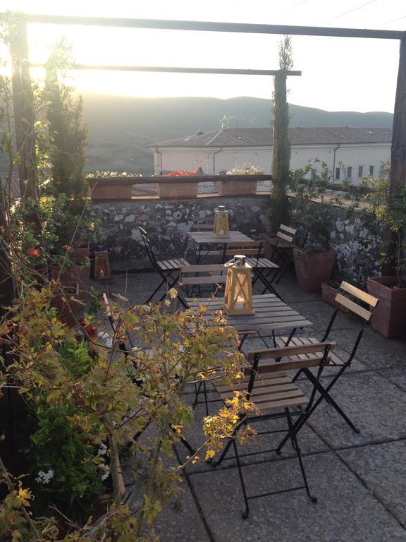 La Corte Di Alice Lugnano in Teverina ภายนอก รูปภาพ